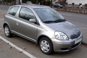 Toyota_Yaris_front_20080104